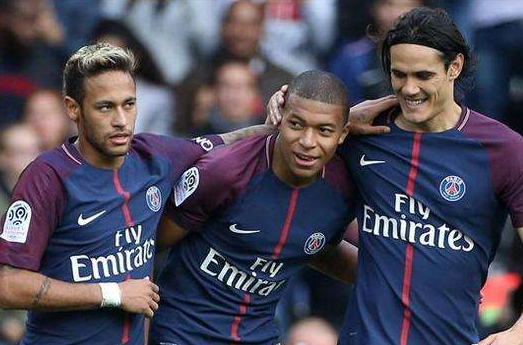  法甲半程最佳阵容，巴黎四将入围引争议  